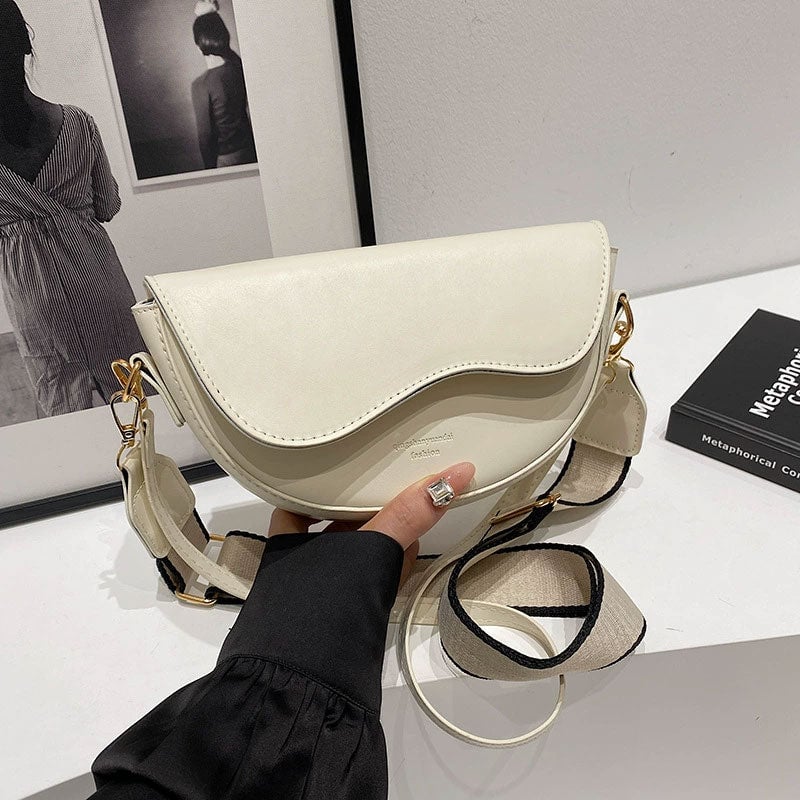 Women’s Fashion Saddle Crossbody Bag with Wide Strap