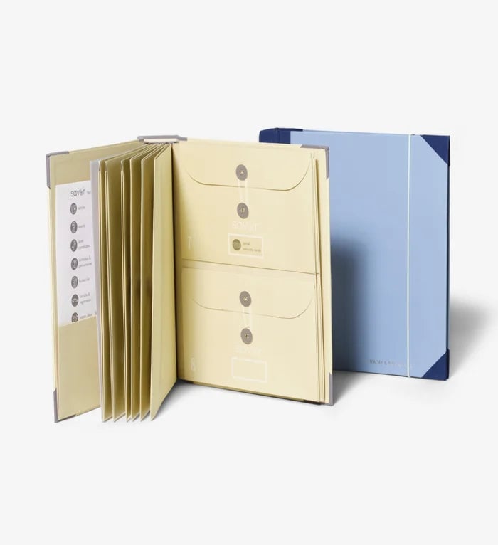 【UP TO 60% OFF】"In Case I Go Missing" Binder
